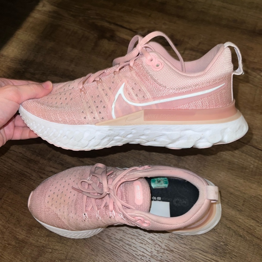 Women’s Nike Sneakers Infinity Run Flyknit in Pink Glaze 💗